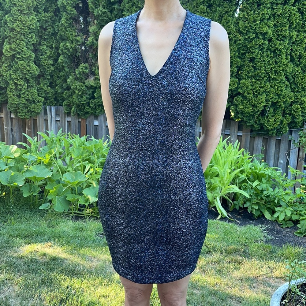 V Neck Sleeveless Bodycon Minidress